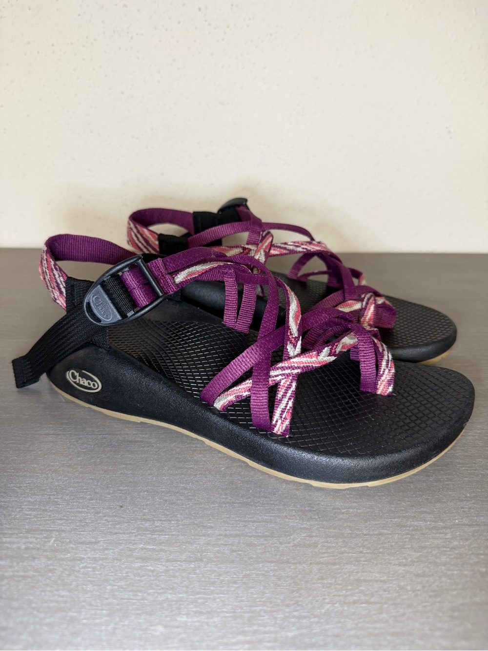 Chaco Z/Cloud X2 Women's 8 Hiking Outdoor Purple Pink Straps Sandals Size 8